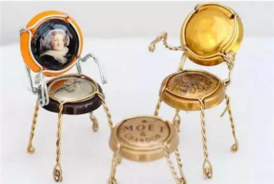 為什么香檳的瓶塞是蘑菇型?